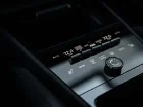Porsche Cayenne (2025) thumbnail 41