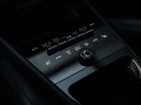 Porsche Cayenne thumbnail 42