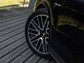 Porsche Cayenne (2025) thumbnail 10