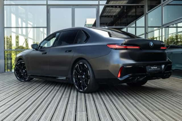 BMW 7-Serie (2023) thumbnail 4