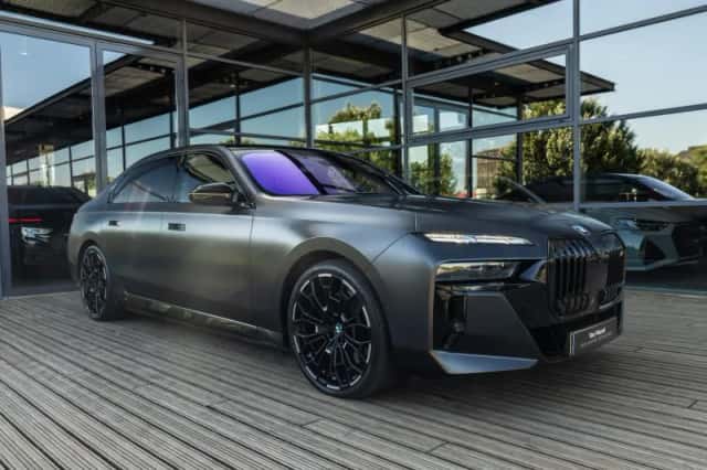 BMW 7-Serie (2023) thumbnail 5
