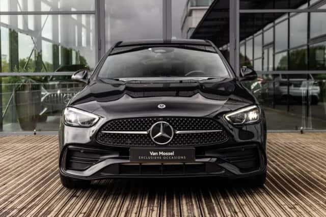 Mercedes-Benz C-Klasse (2022) thumbnail 2