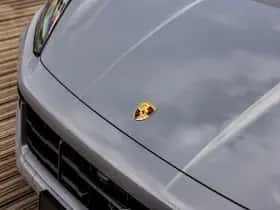 Porsche Cayenne thumbnail 28