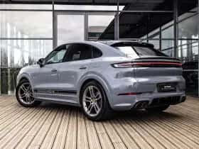 Porsche Cayenne thumbnail 4