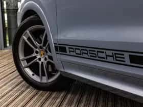 Porsche Cayenne thumbnail 44