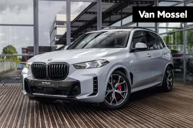 BMW X5 (2025) thumbnail 1