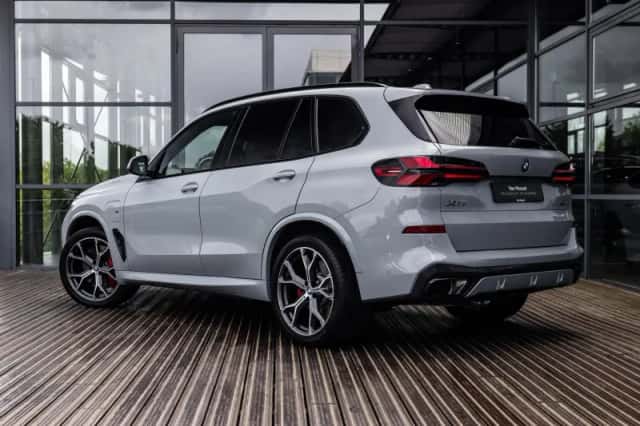 BMW X5 (2025) thumbnail 4