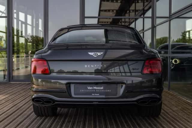Bentley Flying Spur (2025) thumbnail 6