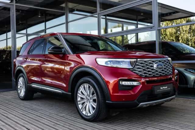 Ford Explorer (2022) thumbnail 3