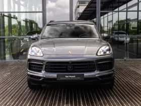 Porsche Cayenne (2018) thumbnail 2