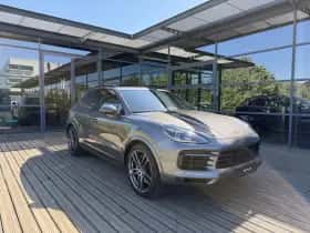 Porsche Cayenne thumbnail 4