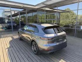 Porsche Cayenne thumbnail 8