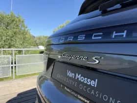 Porsche Cayenne thumbnail 10