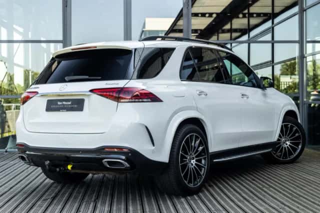 Mercedes-Benz GLE (2021) thumbnail 2