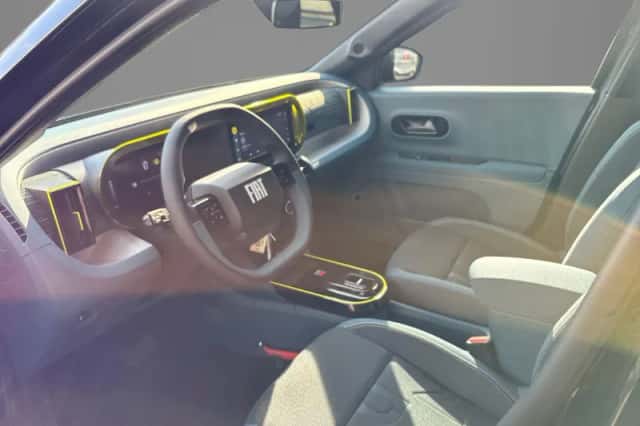 Fiat Grande Panda (2025) thumbnail 2
