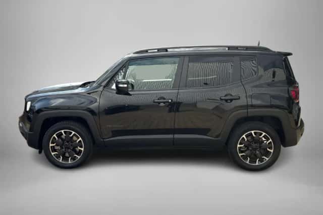 Jeep Renegade (2023) thumbnail 2