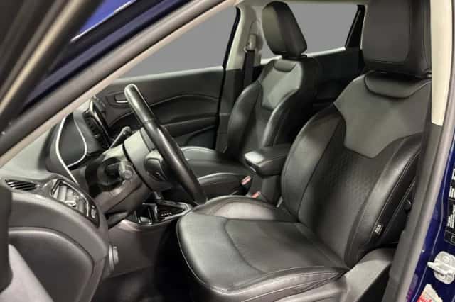 Jeep Compass (2020) thumbnail 2