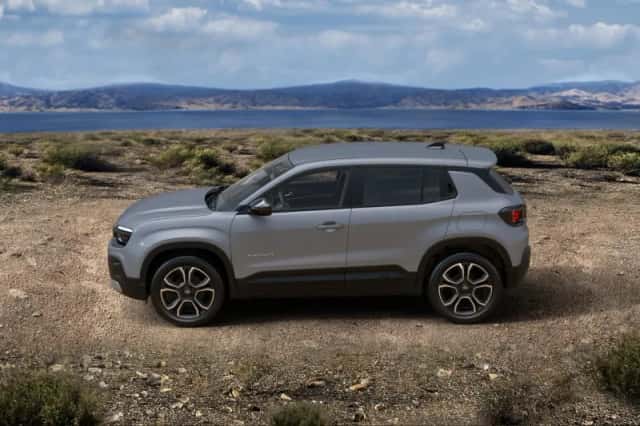 Jeep Avenger (2025) thumbnail 2
