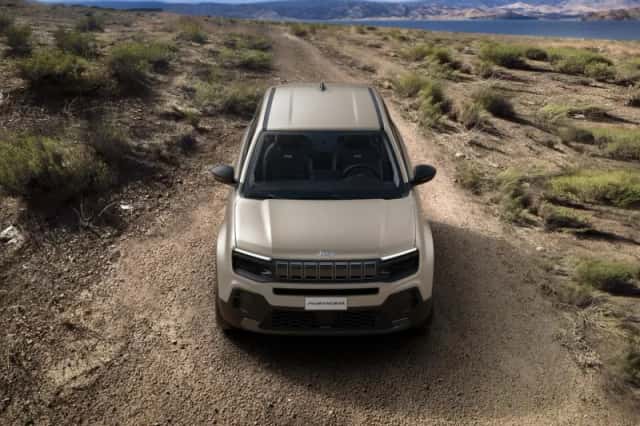 Jeep Avenger (2025) thumbnail 4