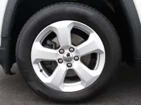 Jeep Compass thumbnail 11