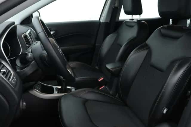 Jeep Compass (2019) thumbnail 4