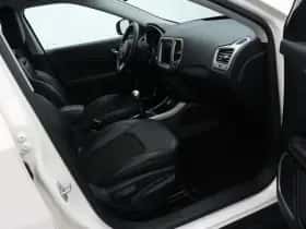 Jeep Compass (2019) thumbnail 5