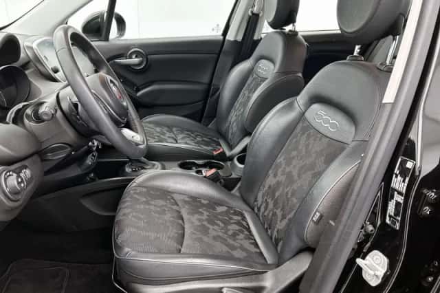Fiat 500X (2022) thumbnail 2
