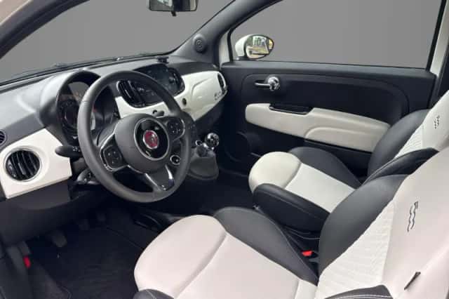 Fiat 500C (2022) thumbnail 3