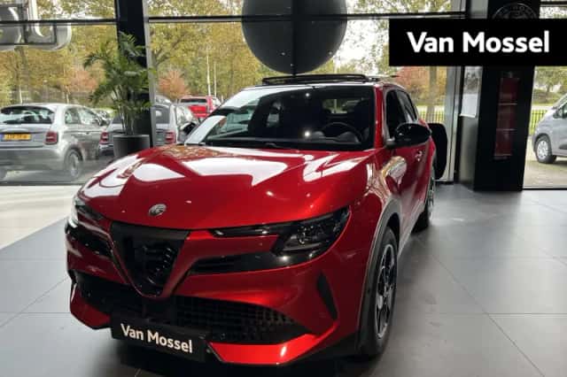 Alfa Romeo Junior (2025) thumbnail 1