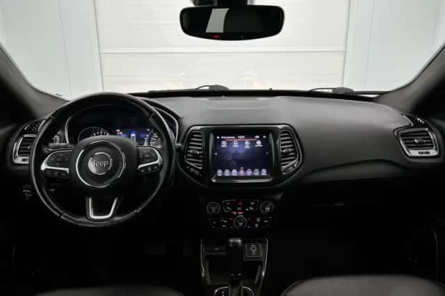 Jeep Compass (2020) thumbnail 4