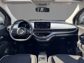 Fiat 500C (2024) thumbnail 4