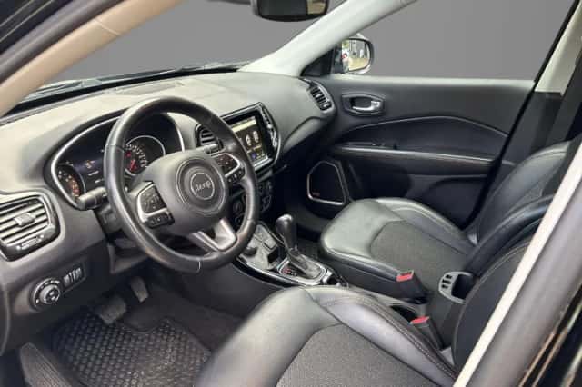 Jeep Compass (2019) thumbnail 3