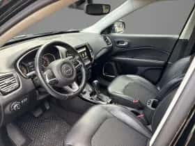 Jeep Compass (2019) thumbnail 3