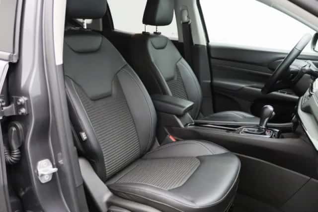 Jeep Compass (2023) thumbnail 4