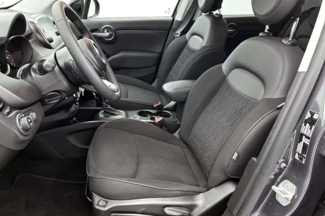 Fiat 500X (2023) thumbnail 2