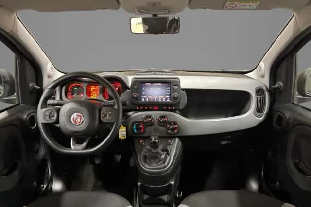 Fiat Panda (2022) thumbnail 4