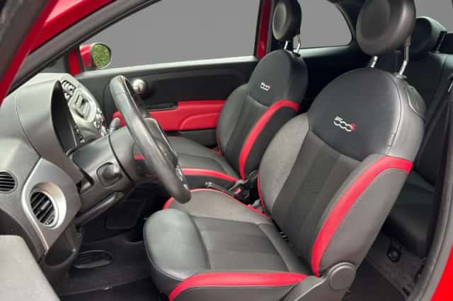 Fiat 500 (2015) thumbnail 2