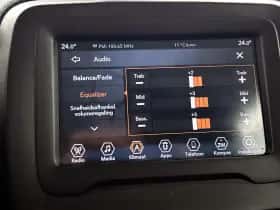 Jeep Renegade thumbnail 10