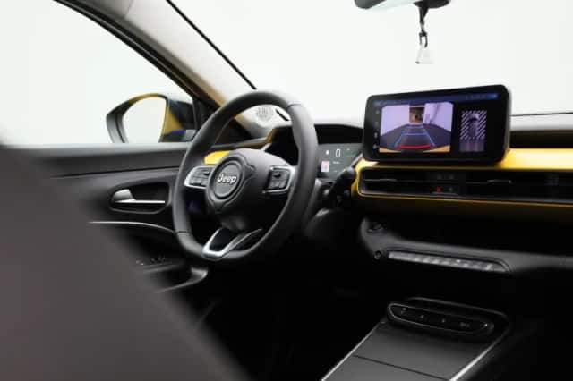 Jeep Avenger (2023) thumbnail 5
