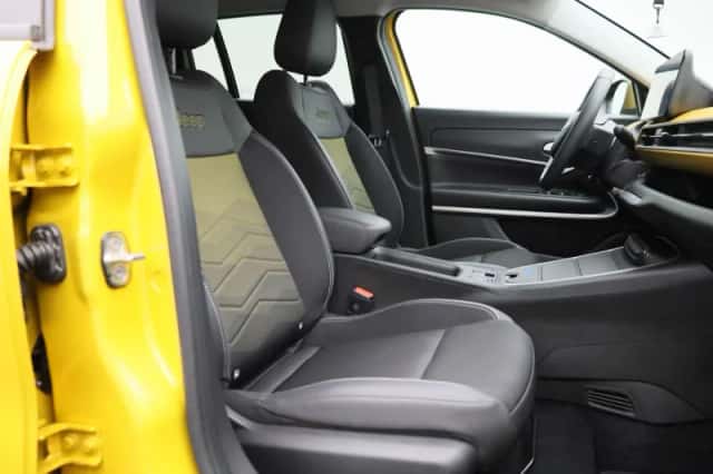 Jeep Avenger (2023) thumbnail 6