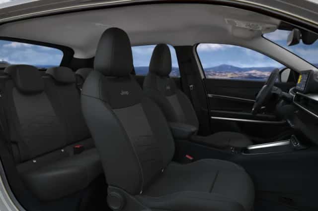 Jeep Avenger (2025) thumbnail 6