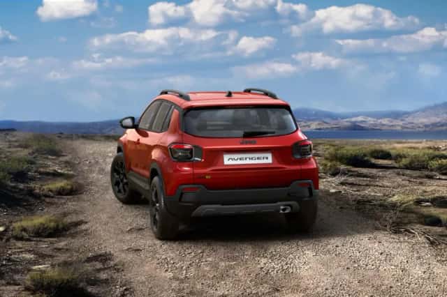 Jeep Avenger (2025) thumbnail 2