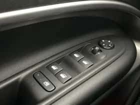 Jeep Avenger thumbnail 15