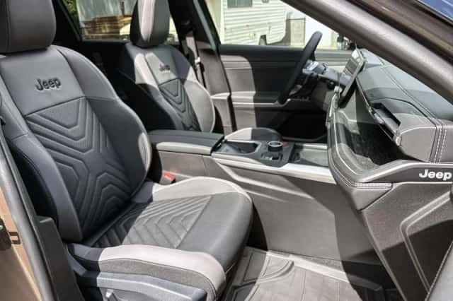 Jeep Compass (2026) thumbnail 6