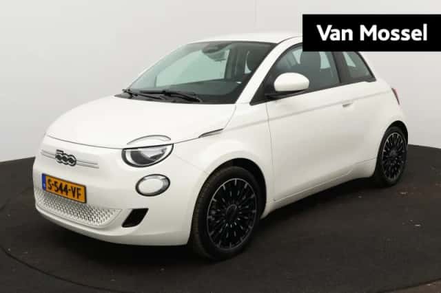 Fiat 500e (2023) thumbnail 1