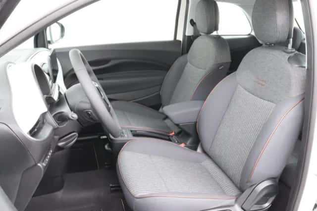 Fiat 500e (2023) thumbnail 4