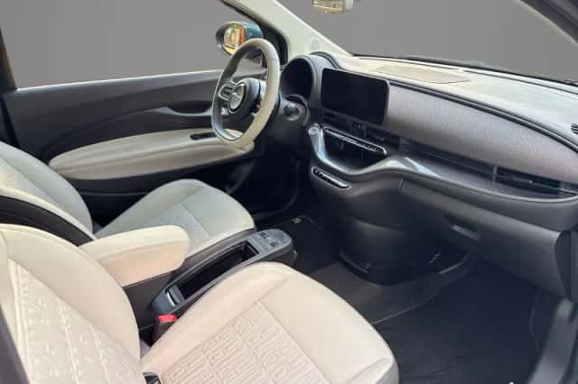 Fiat 500 (2023) thumbnail 5