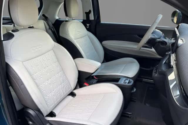 Fiat 500 (2023) thumbnail 6