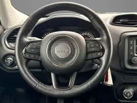 Jeep Renegade (2017) thumbnail 4