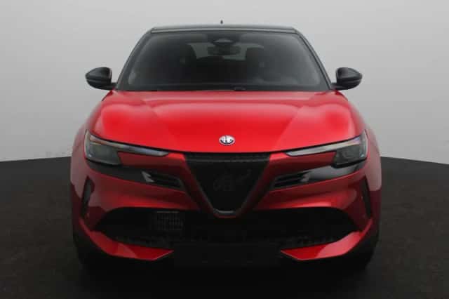 Alfa Romeo Junior (2026) thumbnail 3